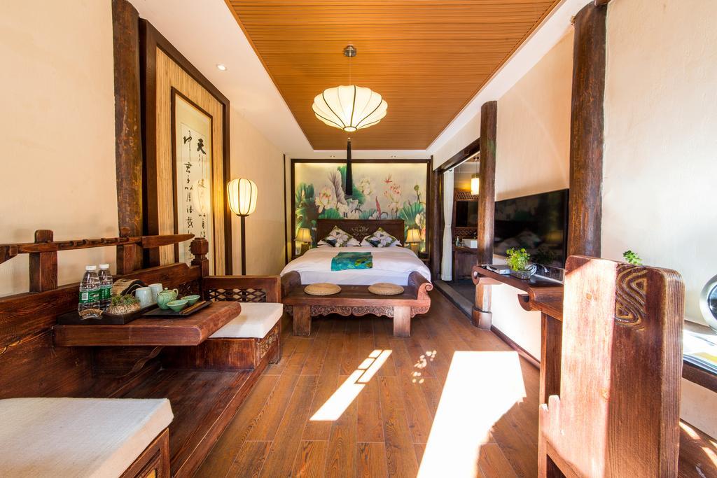 Lijiang Yuntian Palace Hotel Exterior photo